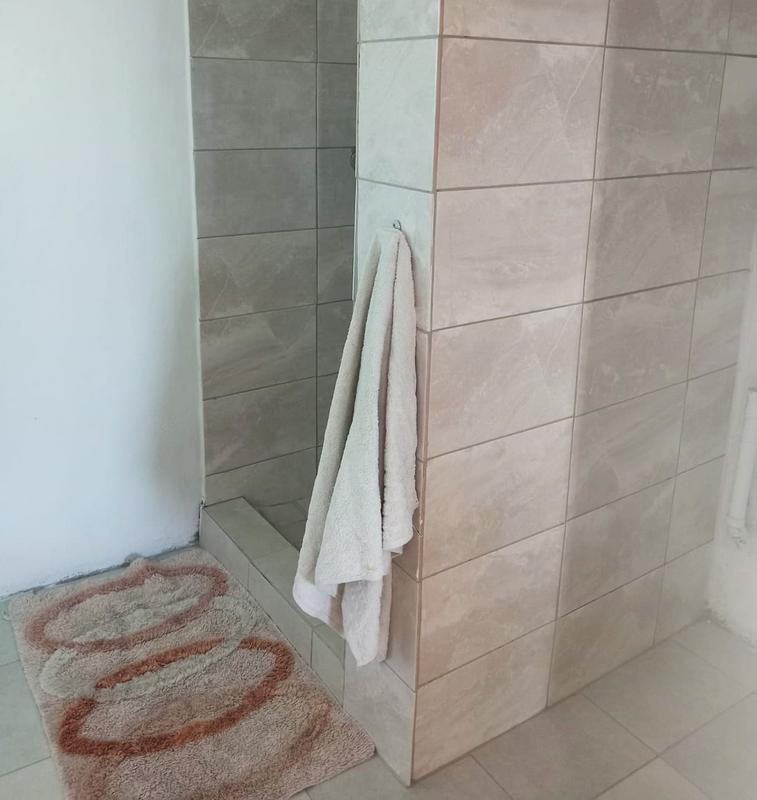 2 Bedroom Property for Sale in Peerless Park Western Cape